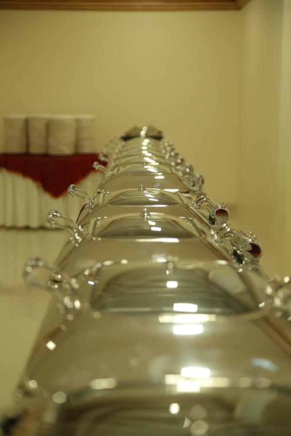 Hotel Grand Gayathri Khammam Extérieur photo