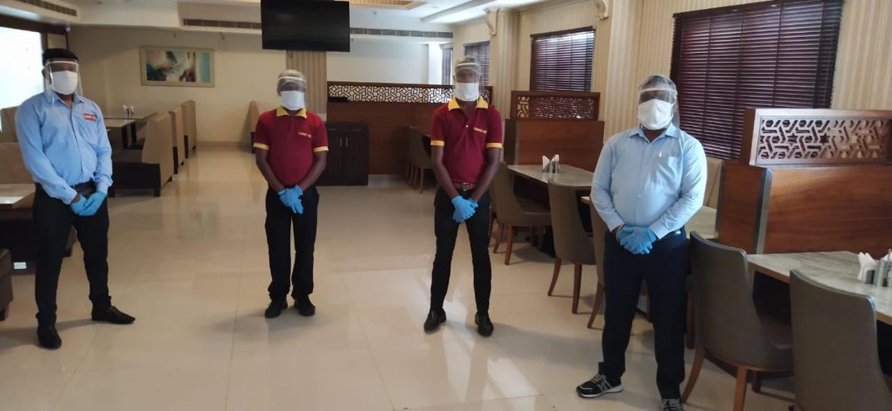 Hotel Grand Gayathri Khammam Extérieur photo