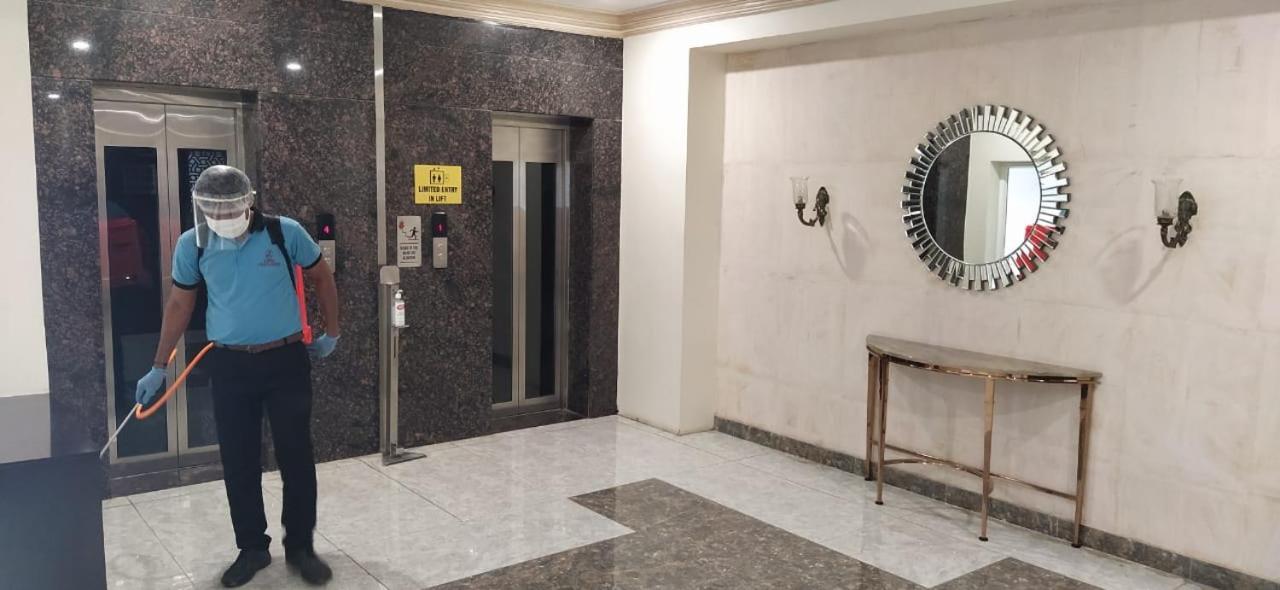 Hotel Grand Gayathri Khammam Extérieur photo